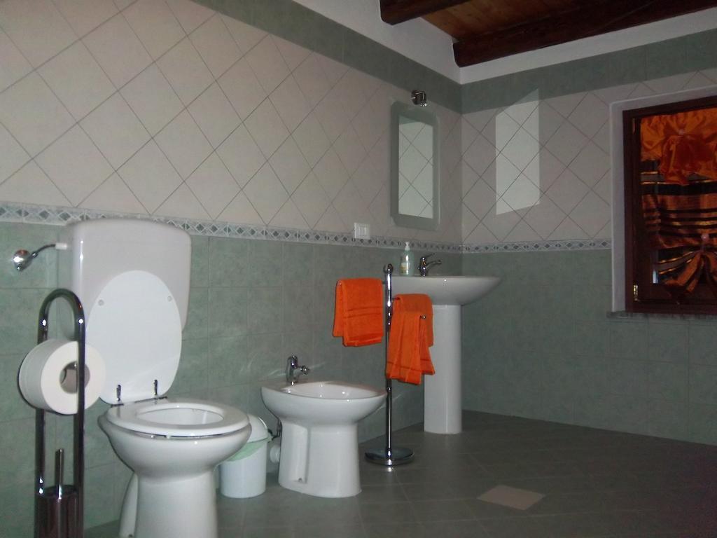 Les Lillas Verrayes Chambre photo